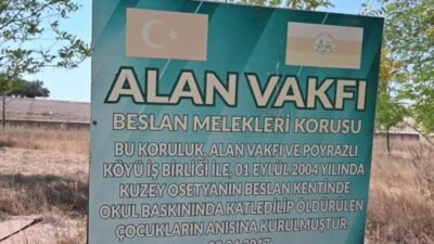 Rusya'nın Kuzey Osetya-Alanya Cumhuriyeti'ndeki Beslan şehrinde 1 Eylül 2004'teki katliamda