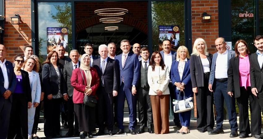 Beykoz Belediyesi’nin ev sahipliğinde düzenlenen istişare toplantısında mahallelerin öncelikli ihtiyaçları,