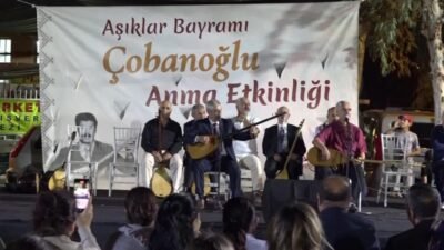 Bornova Belediyesi’nin geleneksel Aşıklar Bayramı, bu yıl halk ozanı Ozanı