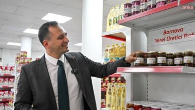 Bornova Belediyesi, 7 Kent Market şubesinde ihtiyaç sahibi vatandaşlara verilen