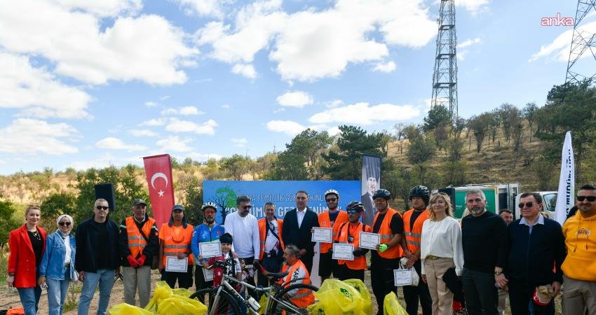Çankaya Belediyesi'nin Dünya Temizlik Günü dolayısıyla Bademlidere Cumhuriyet Parkı’nda düzenlediği