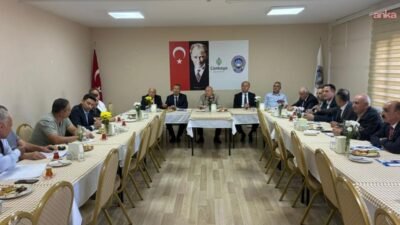 Çankaya Belediyesi Zabıta Müdürlüğü, esnaf odalarıyla istişare toplantısı düzenledi. Toplantıda, ruhsat