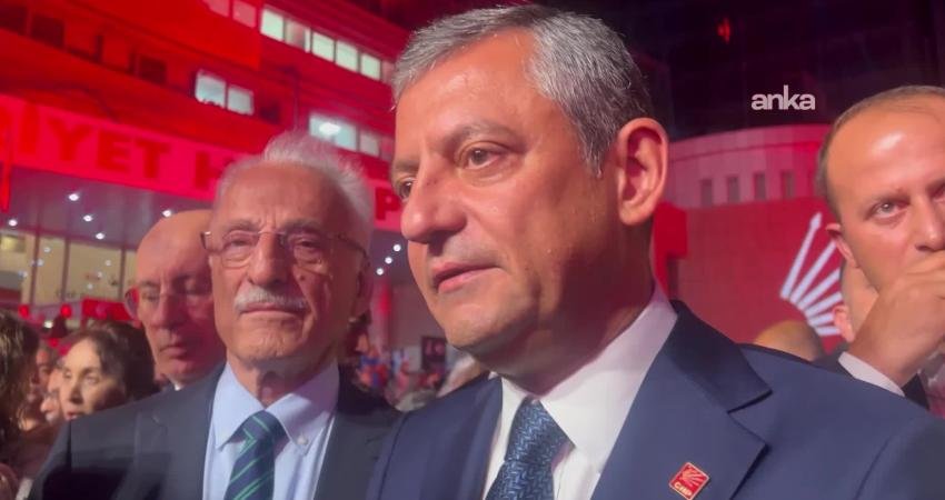 CHP Genel Başkanı Özgür Özel, partisinin İstanbul İl Yönetimi'nin mahkeme