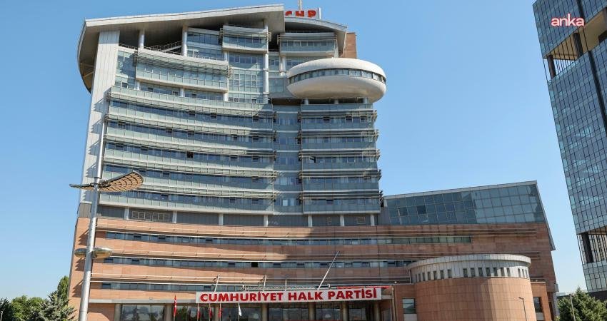 CHP Genel Merkezi, mahkeme tarafından İstanbul İl Başkanlığı yönetimi için