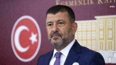 CHP Malatya Milletvekili Veli Ağbaba, partisinin İstanbul İl Başkanı Özgür