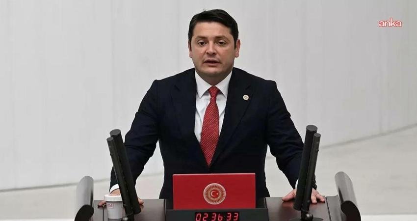 CHP İstanbul Milletvekili Turan Taşkın Özer, İçişleri Bakanı Ali Yerlikaya'nın