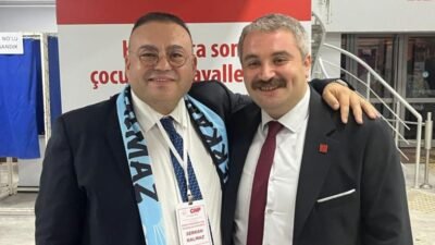 CHP Konak İlçe Kongresi'nde mevcut İlçe Başkanı Ozan Ali İlgazi'nin