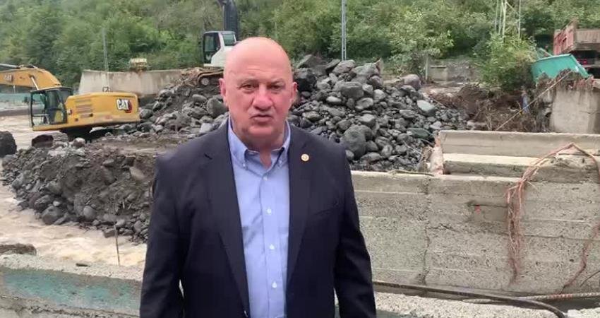 CHP Artvin Milletvekili Uğur Bayraktutan, Borçka'daki sel felaketinin ardından Macahel