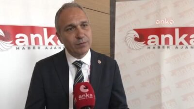CHP Genel Başkan Yardımcısı Suat Özçağdaş, öğretmenlere verilen eğitim öğretim