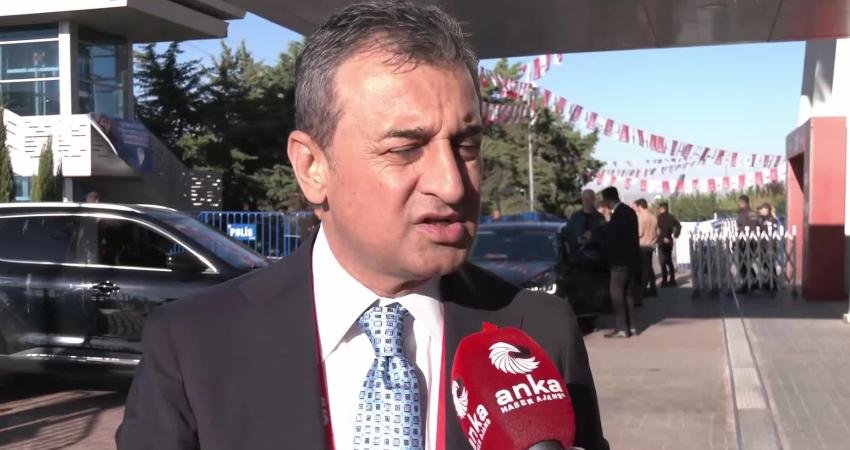 CHP Genel Başkan Yardımcısı Burhanettin Bulut, CHP’nin 22’nci Olağanüstü Kurultayı’nda