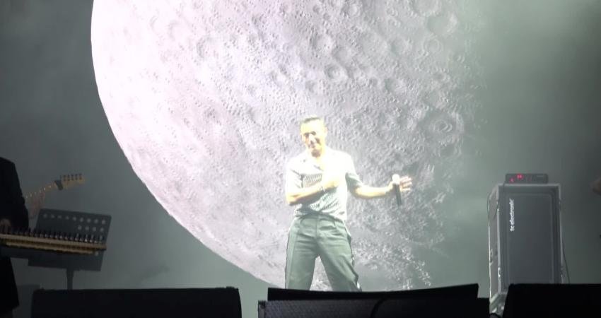 Çim Konserleri’nde Mustafa Sandal coşkusu 94. İzmir Enternasyonal Fuarı’nın en çok ilgi gören etkinliklerinden Çim