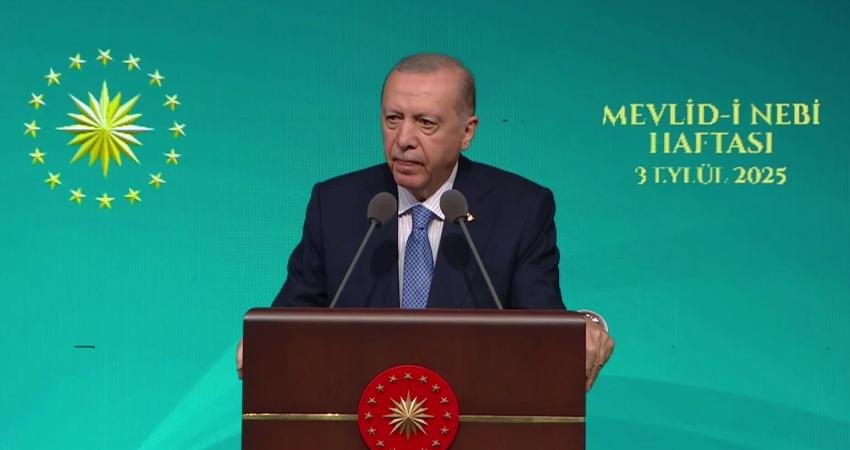 Cumhurbaşkanı Recep Tayyip Erdoğan, "Tüm Müslümanları bir bedenin azaları olarak