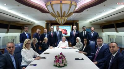 Cumhurbaşkanı Recep Tayyip Erdoğan, Çin ziyaretinden dönüşte uçakta gazetecilere yaptığı
