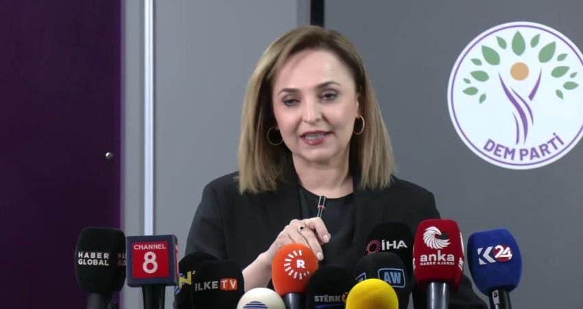 DEM Parti Sözcüsü Ayşegül Doğan, "Komisyona çağrımızı yineliyoruz, yerinde sayma halinde