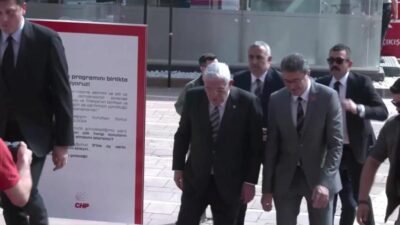 İYİ Parti Genel Başkanı Müsavat Dervişoğlu, siyasi partilerin, mahkeme kararlarıyla dizayn