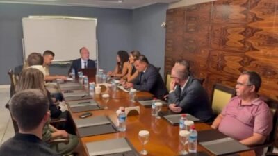 Diş Hekimleri ve Diğer Sağlık Çalışanları Sendikasının (Dişhek-Sen) 1. Olağan Genel