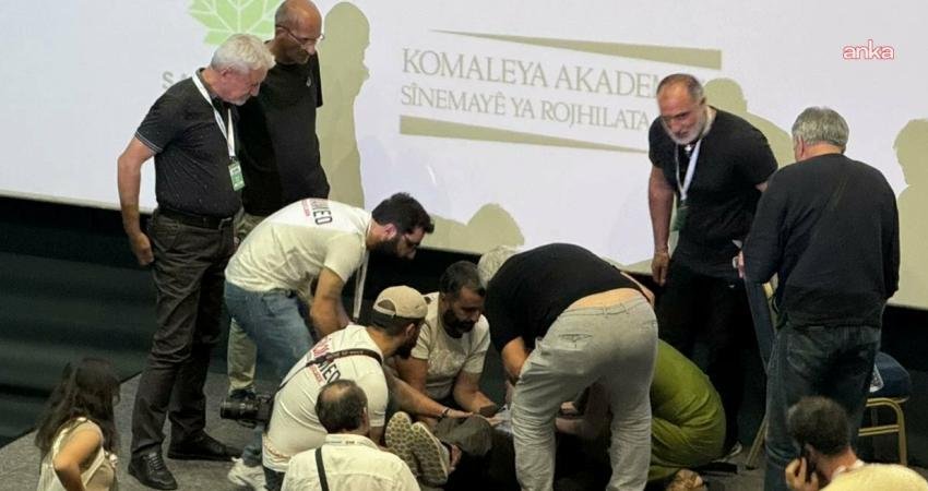 Diyarbakır’da düzenlenen 9. FilmAmed Belgesel Film Festivali’nde konuşma yaptığı sırada