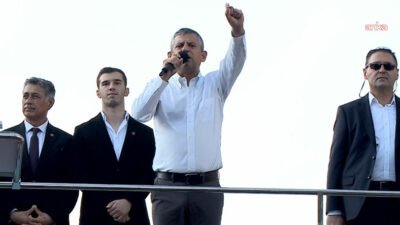 CHP Genel Başkanı Özgür Özel, "Meşruiyet almış, milletin gözünden düşmüş,