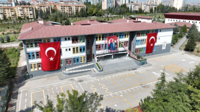 Etimesgut Belediyesi, ilçedeki eğitim kurumlarının güvenli, sağlıklı ve modern ortamlarda