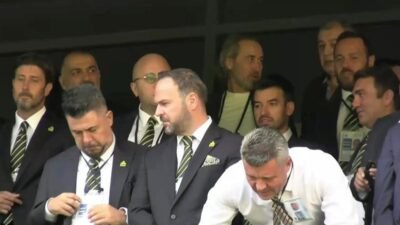 Fenerbahçe Spor Kulübü Olağanüstü Seçimli Genel Kurulu'nun birinci günü tamamlandı.