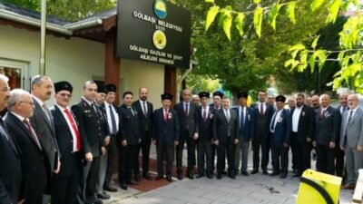 Gaziler Günü dolayısıyla Gölbaşı’nda anma programları düzenlendi. Programlara katılan Belediye