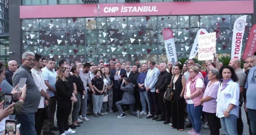 İstanbul Hemşehri Dernekleri Bileşenleri, 18.00 sıralarında CHP İstanbul İl Başkanlığı'na