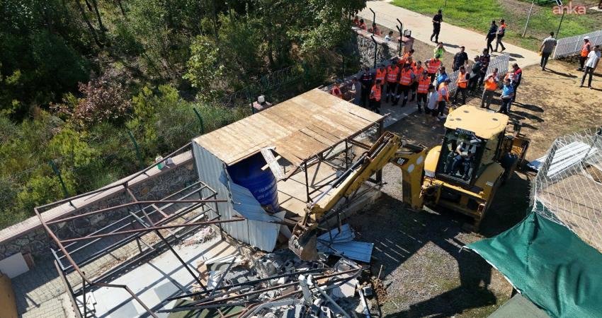 Pendik Kurtdoğmuş Mahallesi’nde “zararlı yapı” olarak tespit edilen 37 kaçak
