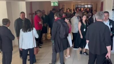 İstanbul Barosu Başkanı İbrahim Kaboğlu ve yönetim kurulu üyelerinin yargılandığı
