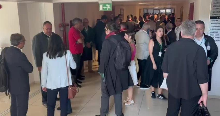 İstanbul Barosu Başkanı İbrahim Kaboğlu ve yönetim kurulu üyelerinin yargılandığı