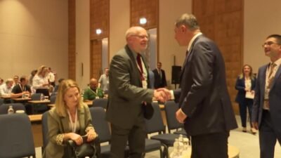 Uluslararası İnşaat Mühendisliğinde Tahribatsız Muayene Sempozyumu’nda (NDT-CE 2025) konuşan İzmir