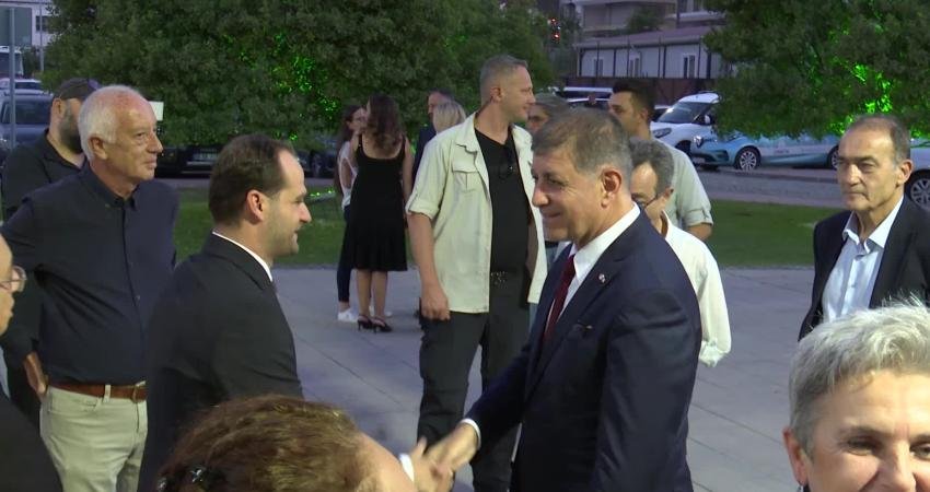 İzmir Büyükşehir Belediye Başkanı Cemil Tugay, Gıda Mühendisleri Odası tarafından