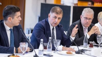 İzmir Büyükşehir Belediye Başkanı Cemil Tugay İzmir Ekonomik Kalkınma Koordinasyon