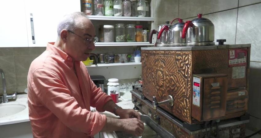 İzmir’de kahve ve çaya zam: Çay bahçelerinde çay 40, kahve 50 TL’den satılacak İzmir’de çay bahçeleri, kahvehaneler ve çay ocaklarında çay ve kahve