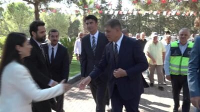 İzmir Büyükşehir Belediye Başkanı Cemil Tugay, İZSU Genel Müdürlüğü tarafından