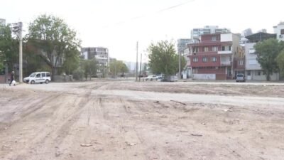 İzmir Büyükşehir Belediyesi Karşıyaka’da Kemal Baysak Bulvarı’nı İZBAN hattı üzerinden