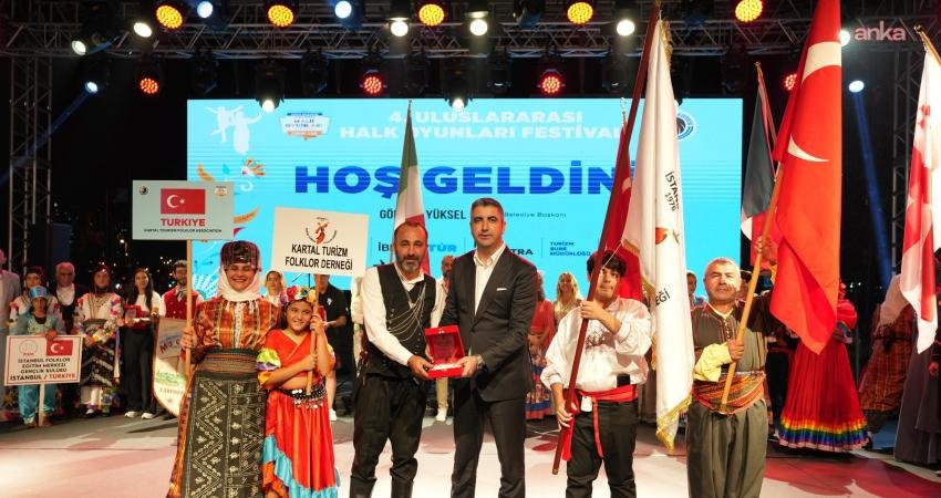 Kartal Belediyesi ev sahipliğinde düzenlenen 4. Uluslararası Halk Oyunları Festivali,