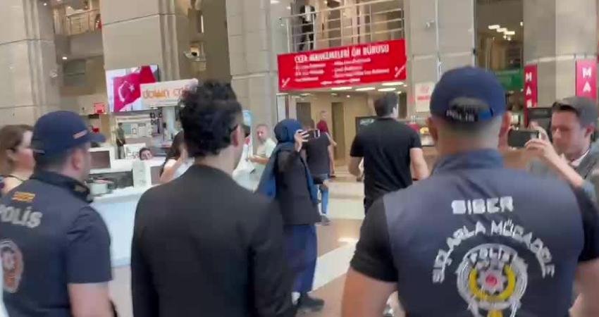 Ünlü sanatçı Mabel Matiz, İçişleri Bakanlığı'nın “Perperişan” isimli şarkısının sözleri