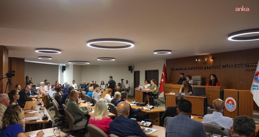 Maltepe Belediye Meclisi’nin yeni dönem toplantıları başladı. Belediye Başkanı Esin