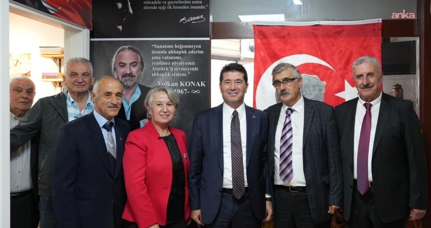 Ortahisar Belediye Başkanı Ahmet Kaya, katıldığı "Volkan Konak Sanat Odası" açılışında,