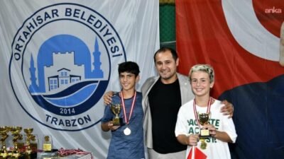 Ortahisar Belediyesi tarafından, Zafer Bayramı dolayısıyla düzenlenen '30 Ağustos Zafer Bayramı Tenis