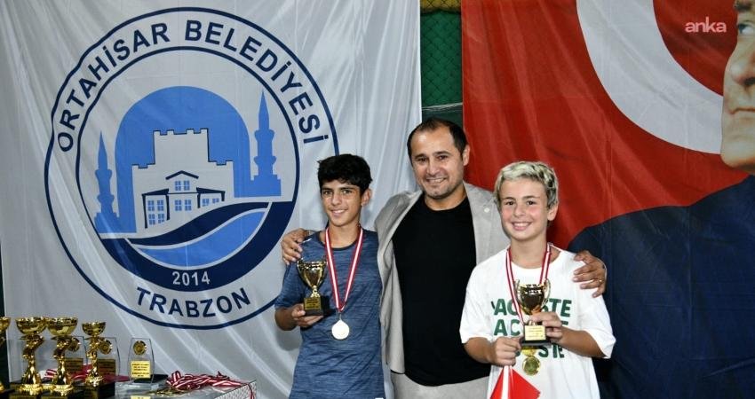 Ortahisar Belediyesi tarafından, Zafer Bayramı dolayısıyla düzenlenen '30 Ağustos Zafer Bayramı Tenis