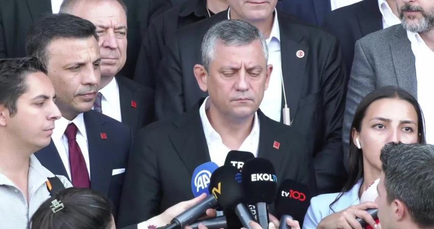 CHP Genel Başkanı Özgür Özel, Cumhurbaşkanı Recep Tayyip Erdoğan ile