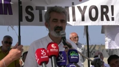 Rize'nin Pazar ilçesinde balıkçılıkla geçimini sağlayan Balıkçılar Köyü sakinleri, bazı