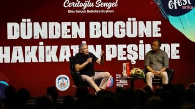 Efes Selçuk’ta düzenlenen festival EFEST’in ilk gününde ğur Dündar ve