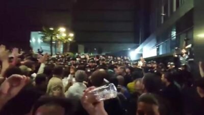 CHP İstanbul İl Başkanlığı'nın çevresinin polis tarafından abluka altına alınması