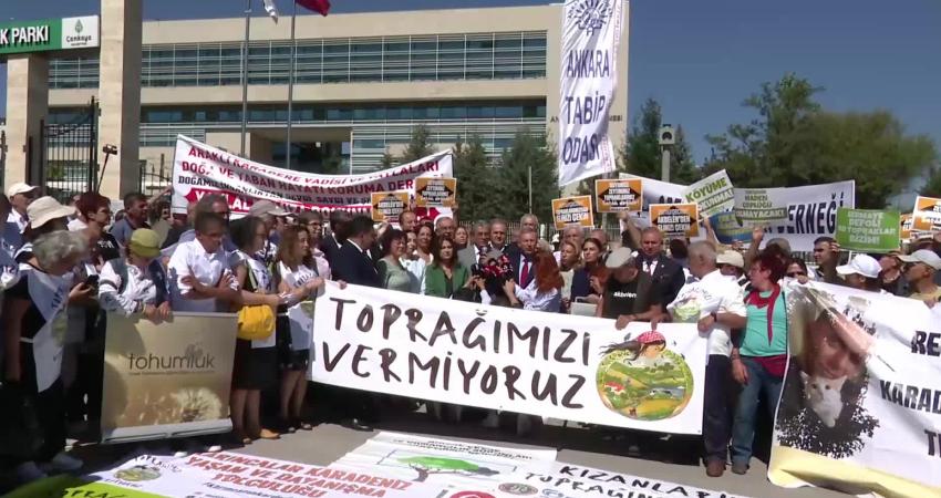 Gökhan Günaydın’dan AYM’ye çağrı: Lütfen ve derhal yürütmeyi durdurma, ardından da iptal kararı veriniz Cumhur İttifakı dışındaki partiler ile bağımsız milletvekilerinin de bulunduğu 260