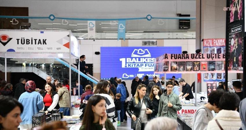 1. Balıkesir Kitap Fuarı, ilk üç gününde 50 bin kişiyi