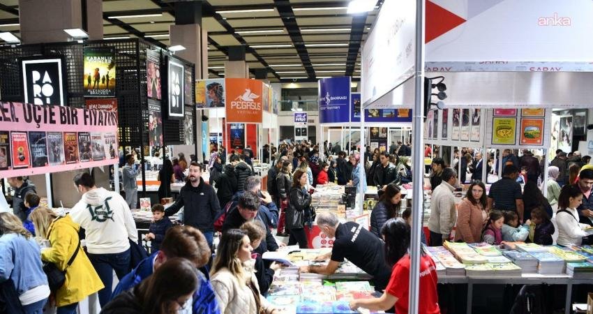 1'inci Balıkesir Kitap Fuarı, ilk gününden bu yana dolu dolu