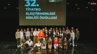 Tiyatro Eleştirmenleri Birliği’nin (TEB) 32. Tiyatro Ödülleri, Kadıköy’de düzenlenen törenle