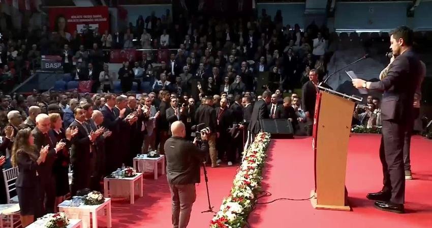 CHP Genel Başkanı Özgür Özel, partisinin 39. Manisa Olağan İl